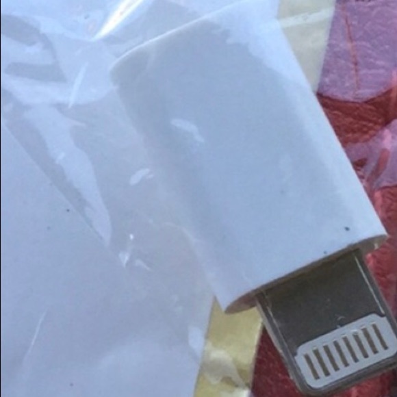 NEW🎉Adrienne Vittadini Charging Polished Wallet - Picture 3 of 4